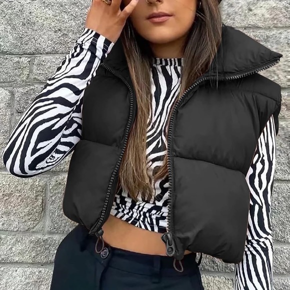 Merokeety Tops - Stylish Black Puffer Vest for Women